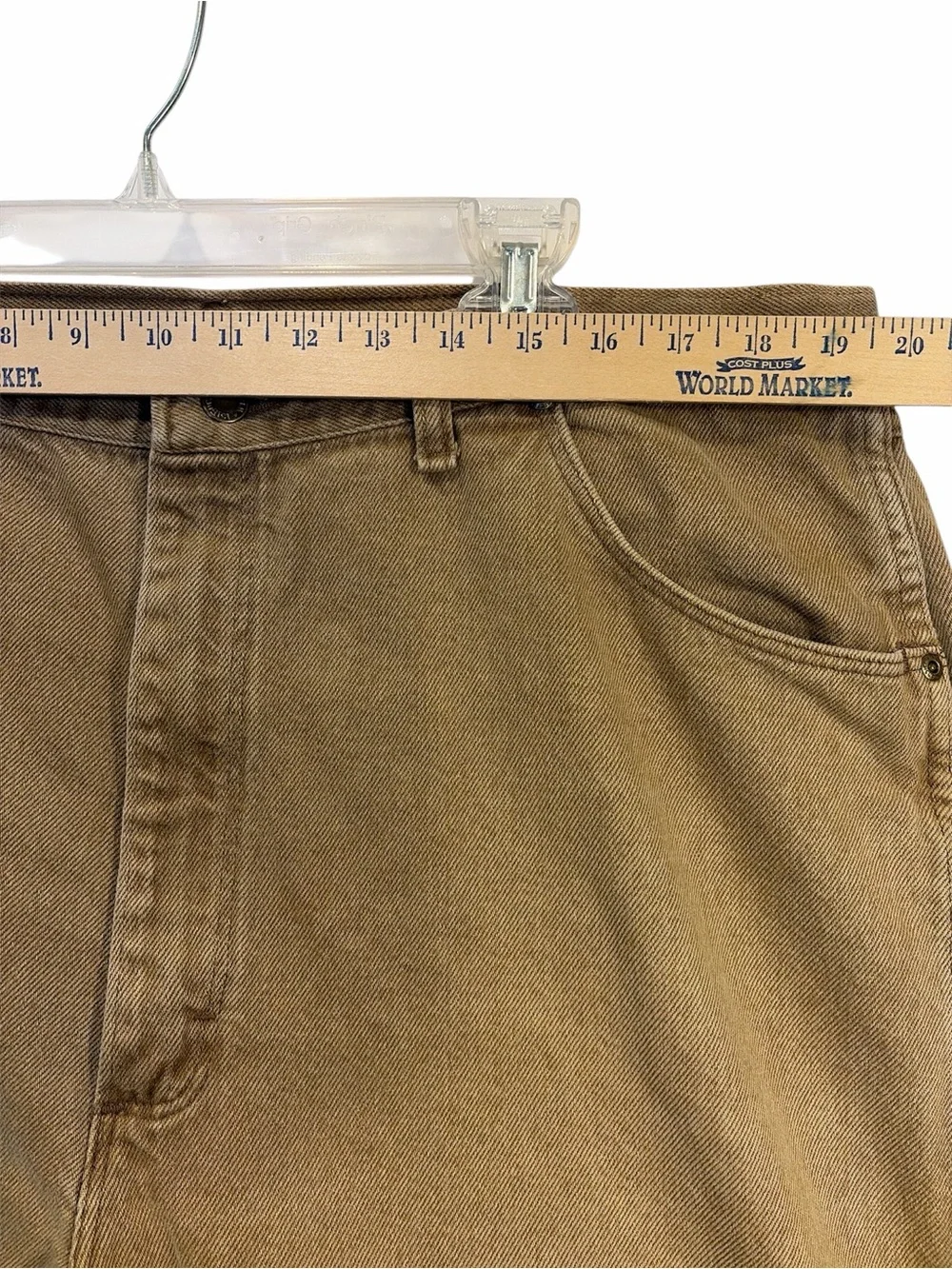 Vintage Wrangler Rugged Wear Tan Straight-Leg Jeans. Size 42 / 34